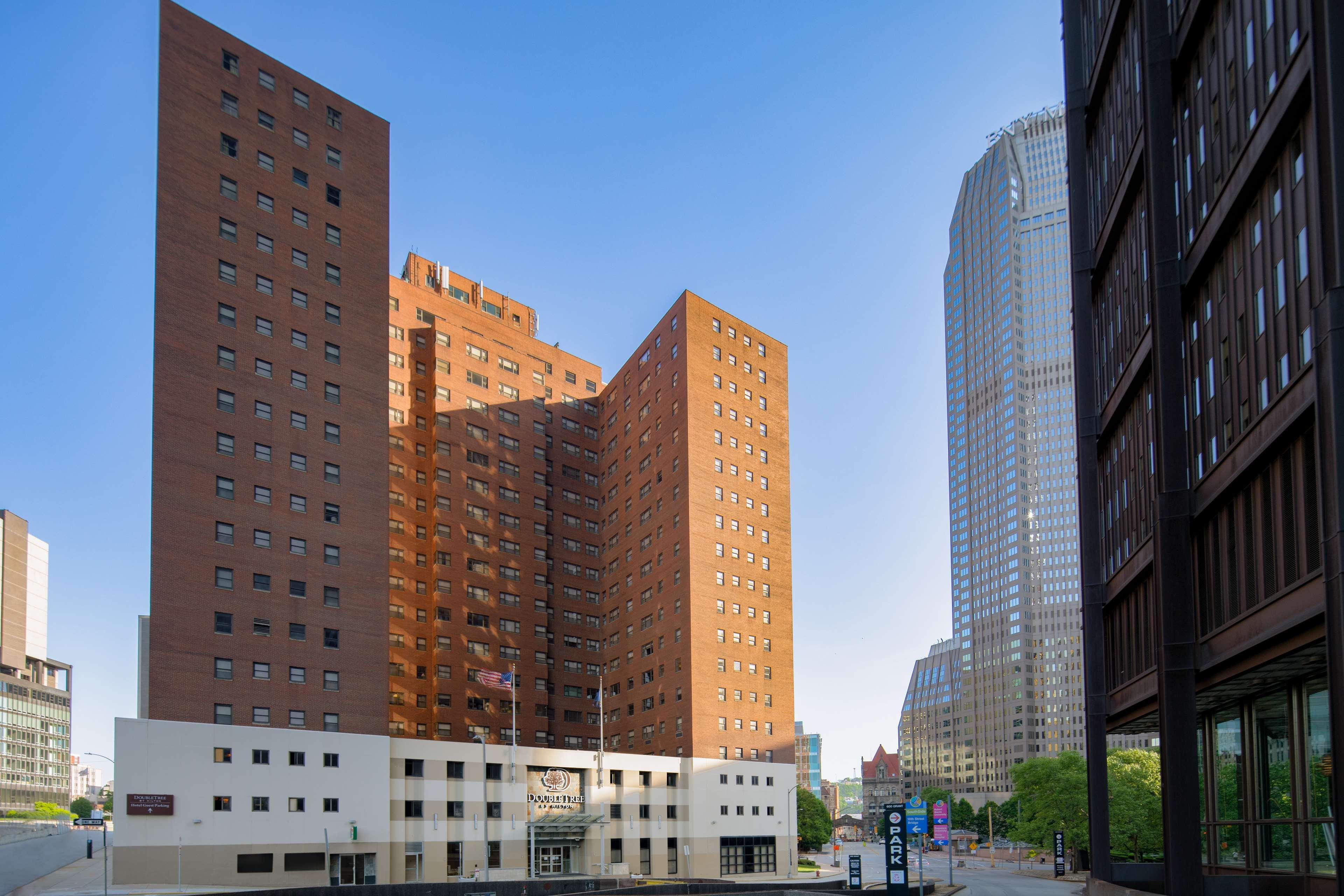 Doubletree By Hilton Hotel & Suites Pittsburgh Downtown Exterior photo